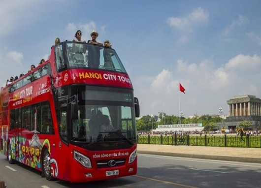 Vietnam's Seven localities pilot double-decker bus service