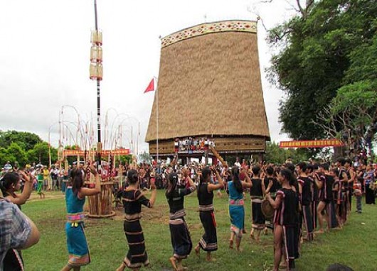 Exciting activities at 4th Kon Tum provincial Culture and Tourism Week 2018